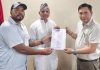 नेपालगन्जका निवर्तमान वडाअध्यक्षद्वारा बाढी पीडितलाई डेढ लाख सहयोग