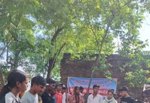 बालक्लब संजालद्वारा सडक नाटक प्रदर्शन